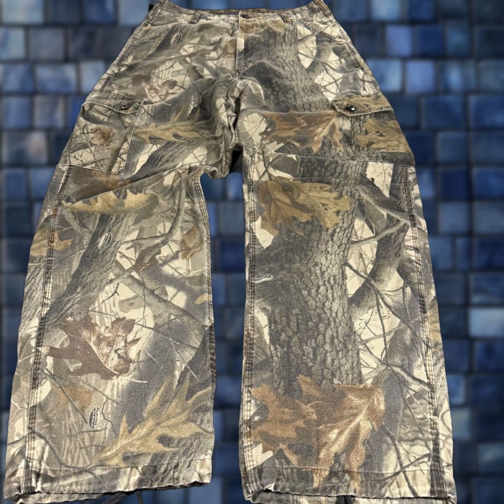 Realtree Realtree Cargo Pants Mens 32 Regular Camouflage Hardwoods Multicolor Cargo Pattern Hunting Outdoor Gorpcore Shirts? Size US 32 / EU 48 - 1 Thumbnail
