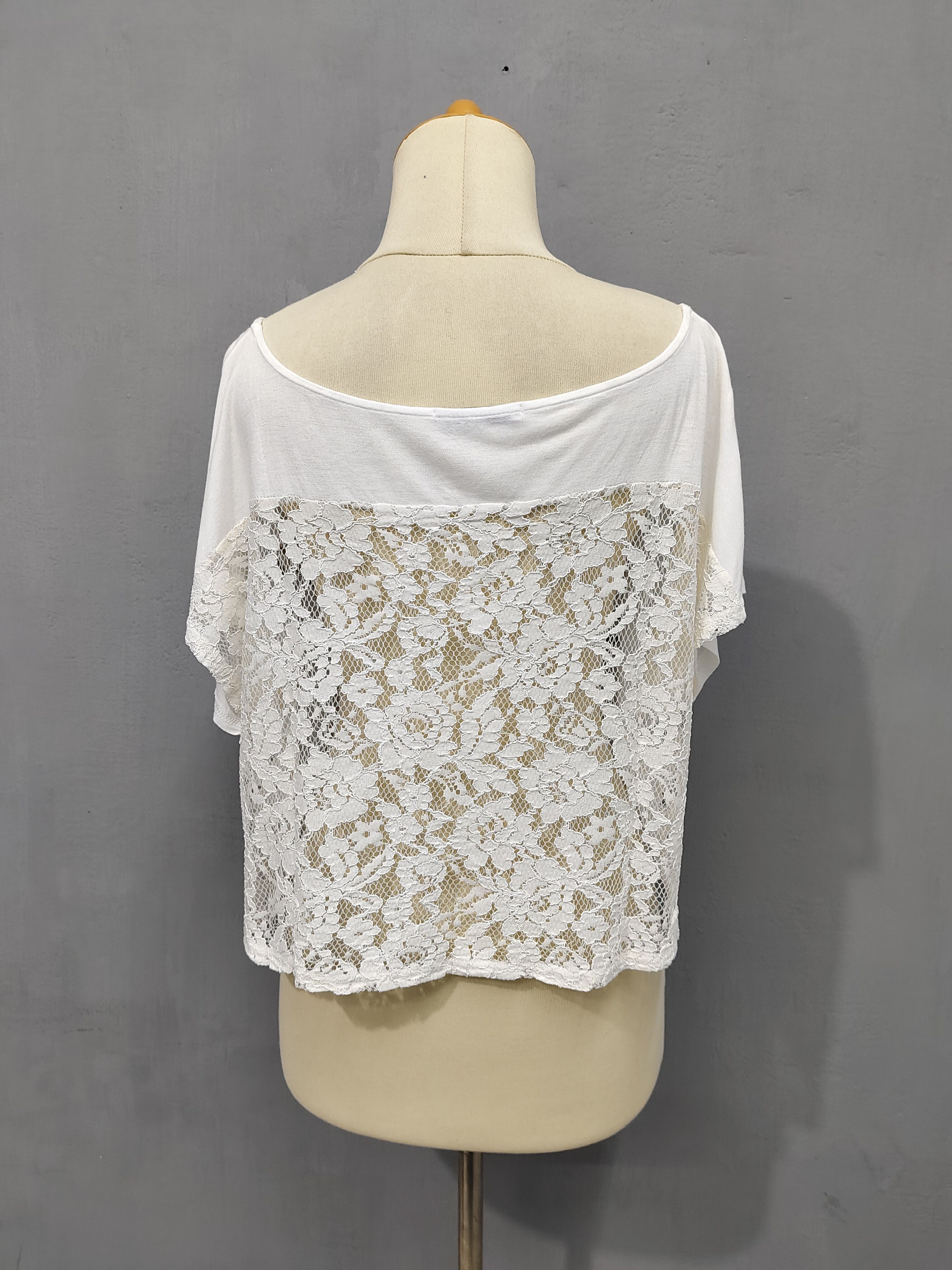 Japanese Brand 2000s Lip Service🇯🇵Hybrid Cropped Batwing "NAKED" Lace Top Size M / US 6-8 / IT 42-44 - 5 Thumbnail