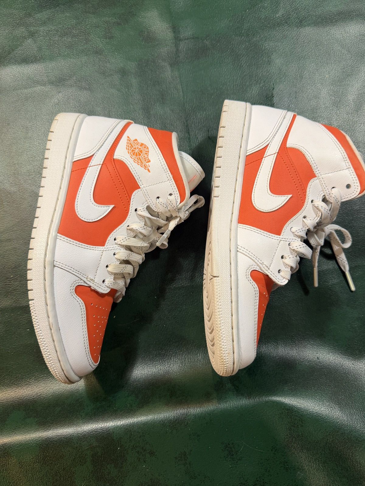 Jordan Brand Air Jordan 1 Mid SE "Bright Citrus" Size US 8.5 / EU 41-42 - 5 Thumbnail