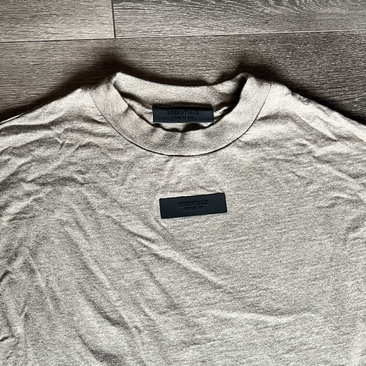 Essentials Fear of God FOG Essentials Grey Longsleeve Oversized T Shirt Size US S / EU 44-46 / 1 - 3 Thumbnail