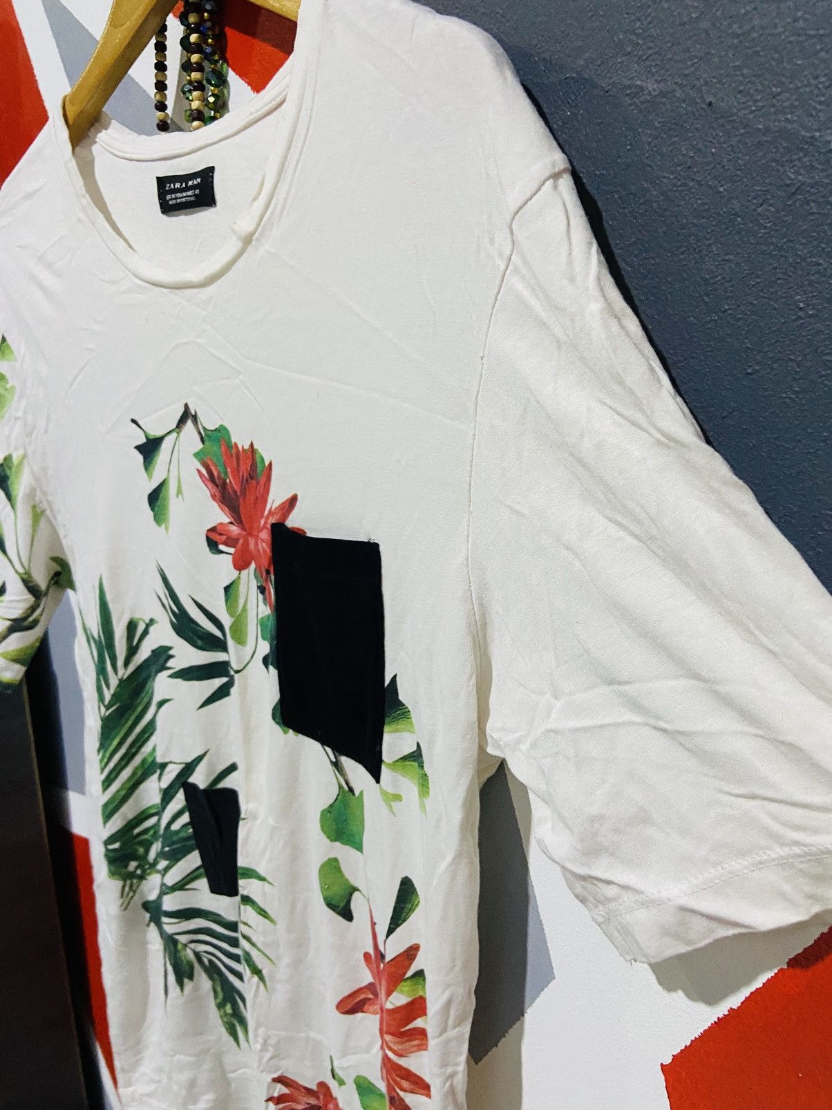 Zara Zara Man - Flowers Graphic Tee Size US S / EU 44-46 / 1 - 3 Thumbnail