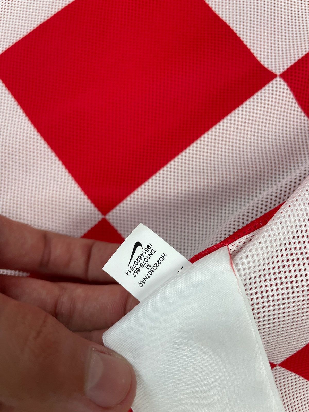 Nike Vintage nike Croatia soccer jacket size M red rare Size US M / EU 48-50 / 2 - 7 Thumbnail