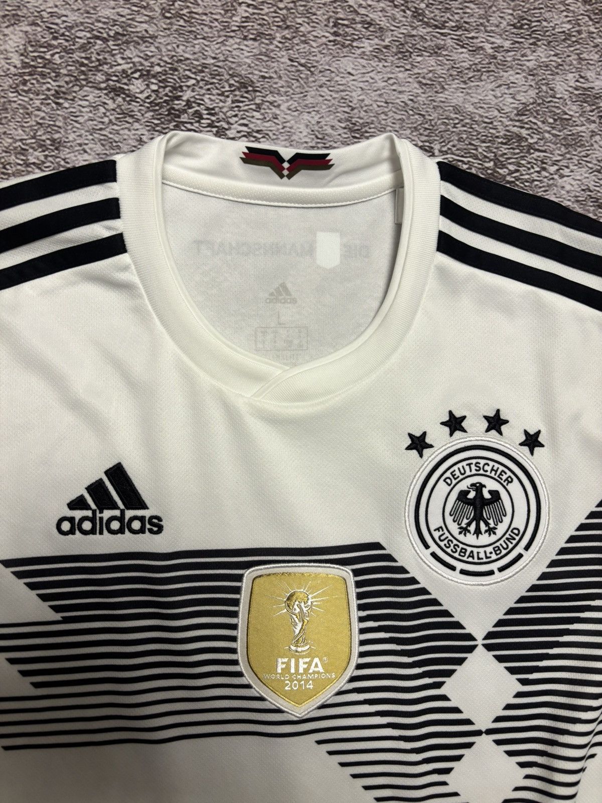 Adidas SIZE S GERMANY 2018 FOOTBALL SHIRT JERSEY TRIKOT ADIDAS Size US L / EU 52-54 / 3 - 2 Thumbnail