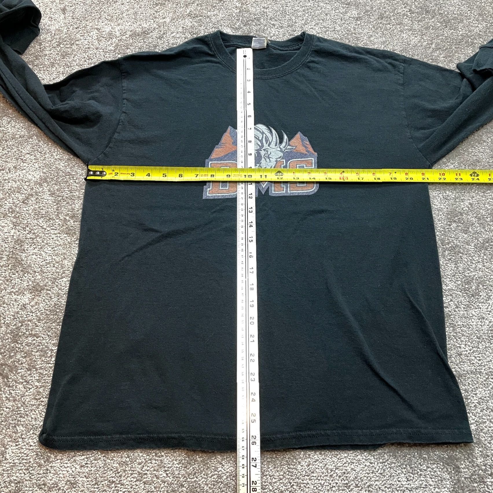Gildan Gildan Shirt Mens Large Heavy Cotton Black Long Sleeve Blue Mountain State Logo Size US L / EU 52-54 / 3 - 6 Thumbnail
