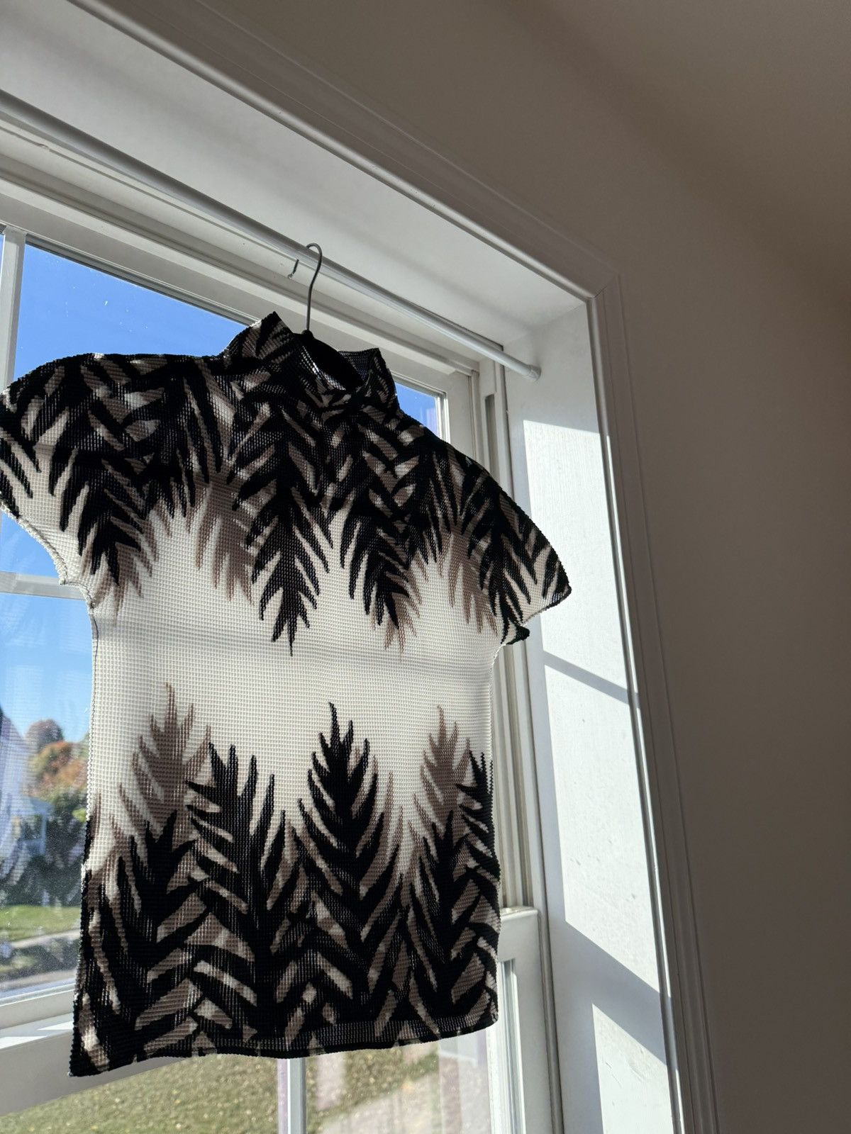 Issey Miyake Issey Miyake me black and white pleats mock neck top Size S / US 4 / IT 40 - 3 Thumbnail