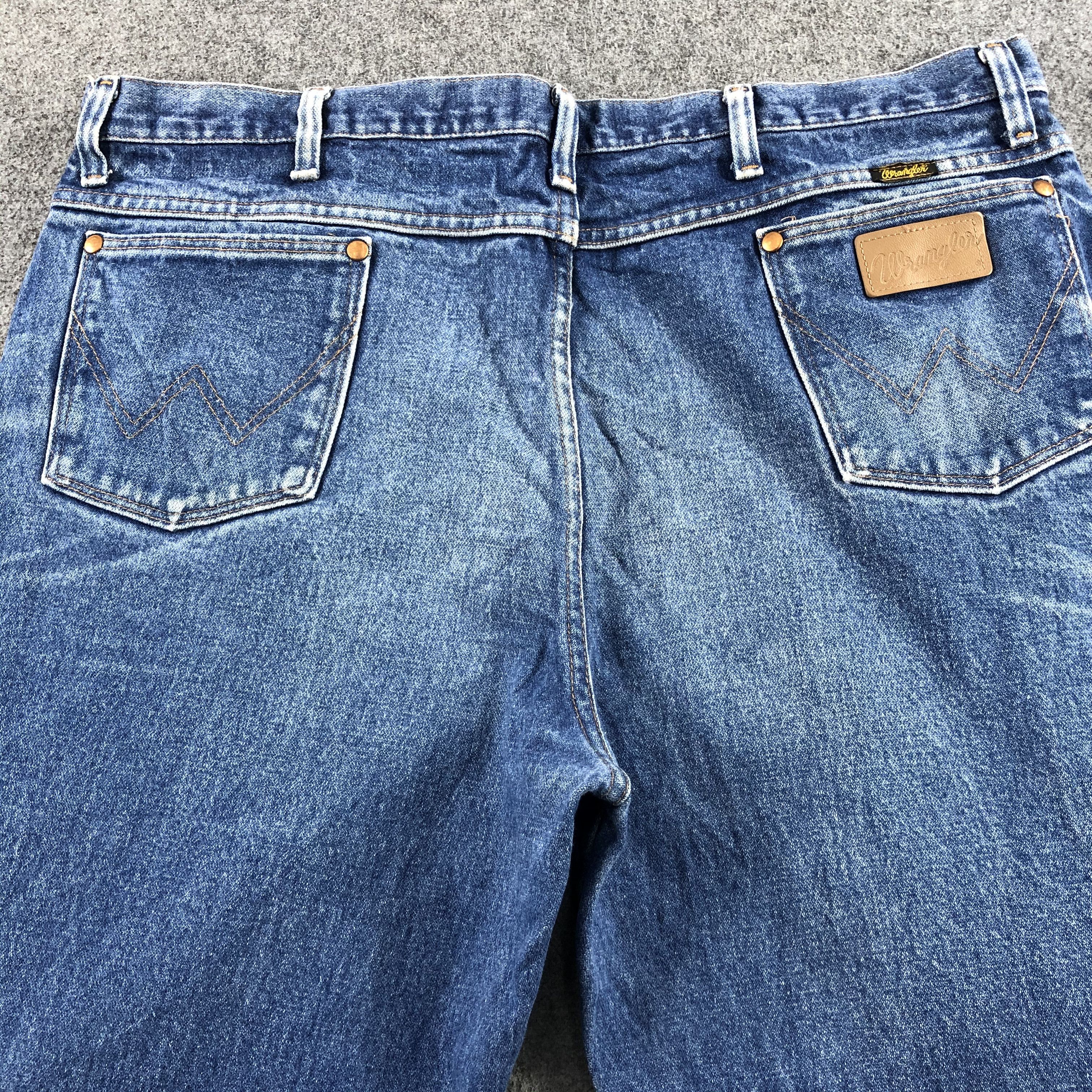 Vintage Vintage Blue Wash Wrangler Jeans-J2342 Size US 40 / EU 56 - 4 Thumbnail