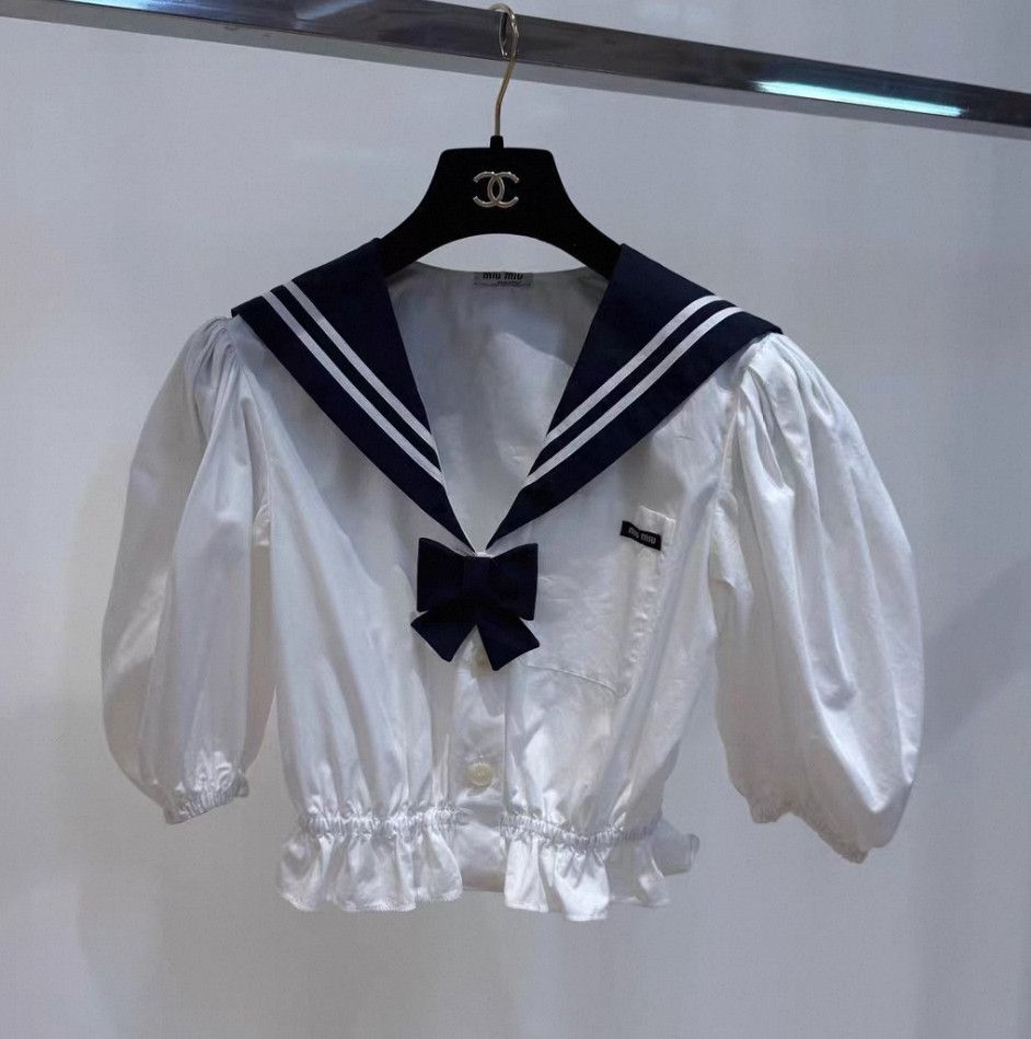 Miu Miu Miu Miu White Cotton Cropped T-shirt . Size XS / US 0-2 / IT 36-38 - 1 Thumbnail