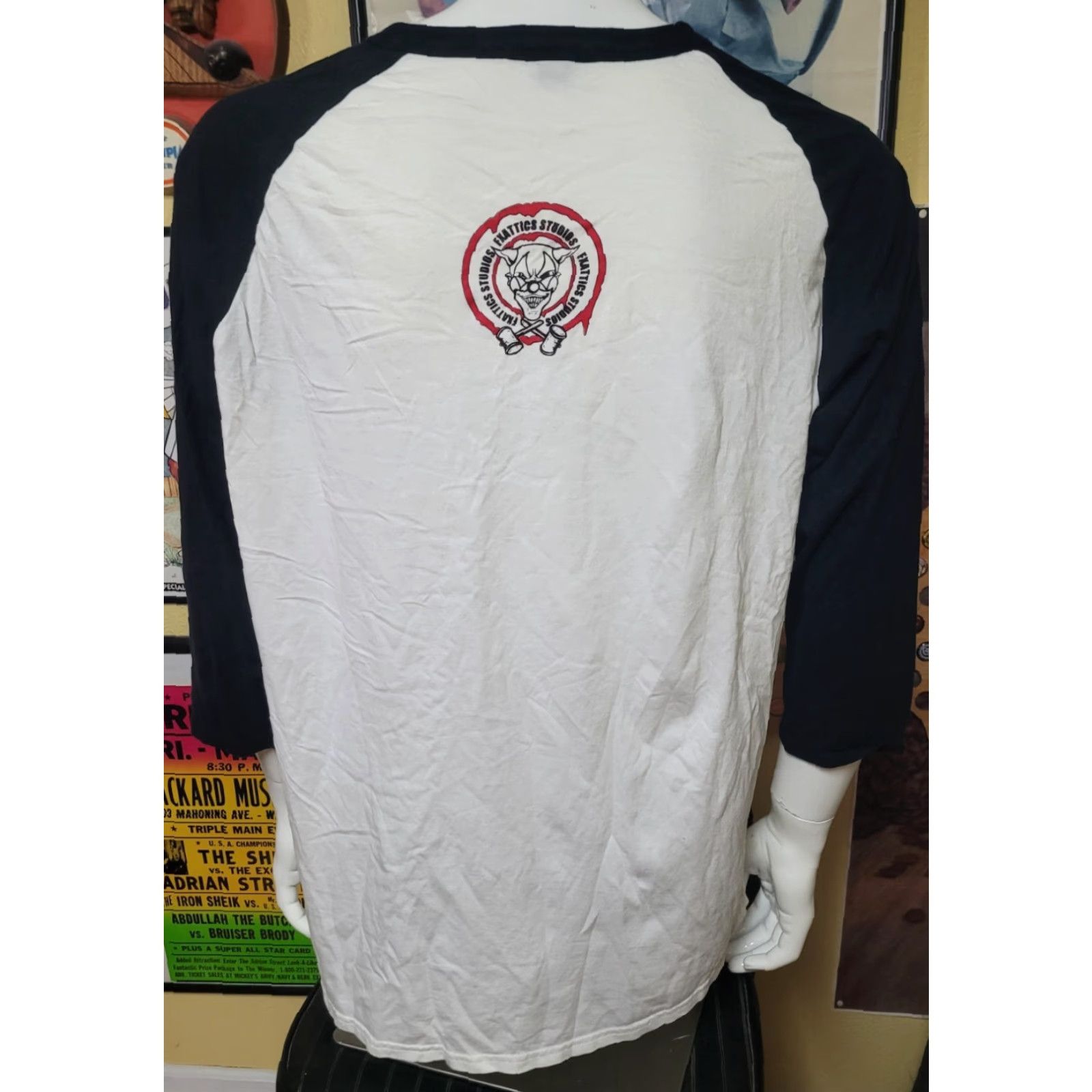 Vintage FXAttics Studios Just Bash It Barbed Wire Baseball Bat Raglan T Shirt XL Horror Men 3/4 Sleeve White Shirt Size US XL / EU 56 / 4 - 3 Thumbnail
