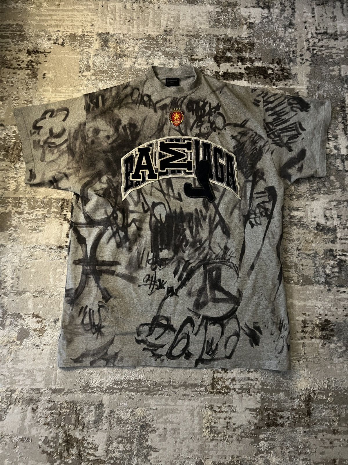 Balenciaga Balenciaga Graffiti Skater Shirt Size US L / EU 52-54 / 3 - 1 Thumbnail