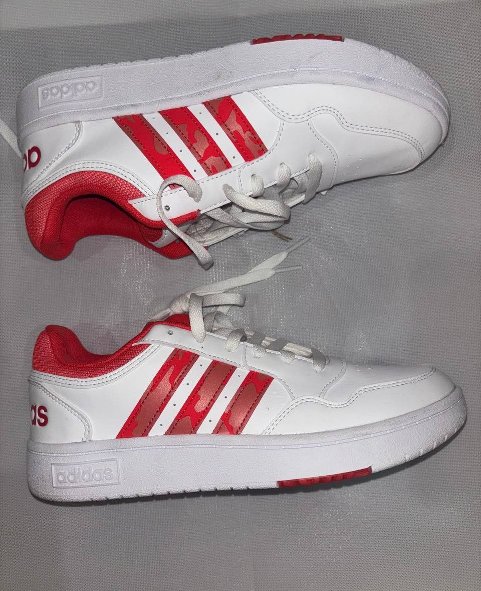 Adidas White Adidas Hoops 3.0 sneakers. Size 9 Size US 9 / IT 39 - 9 Thumbnail