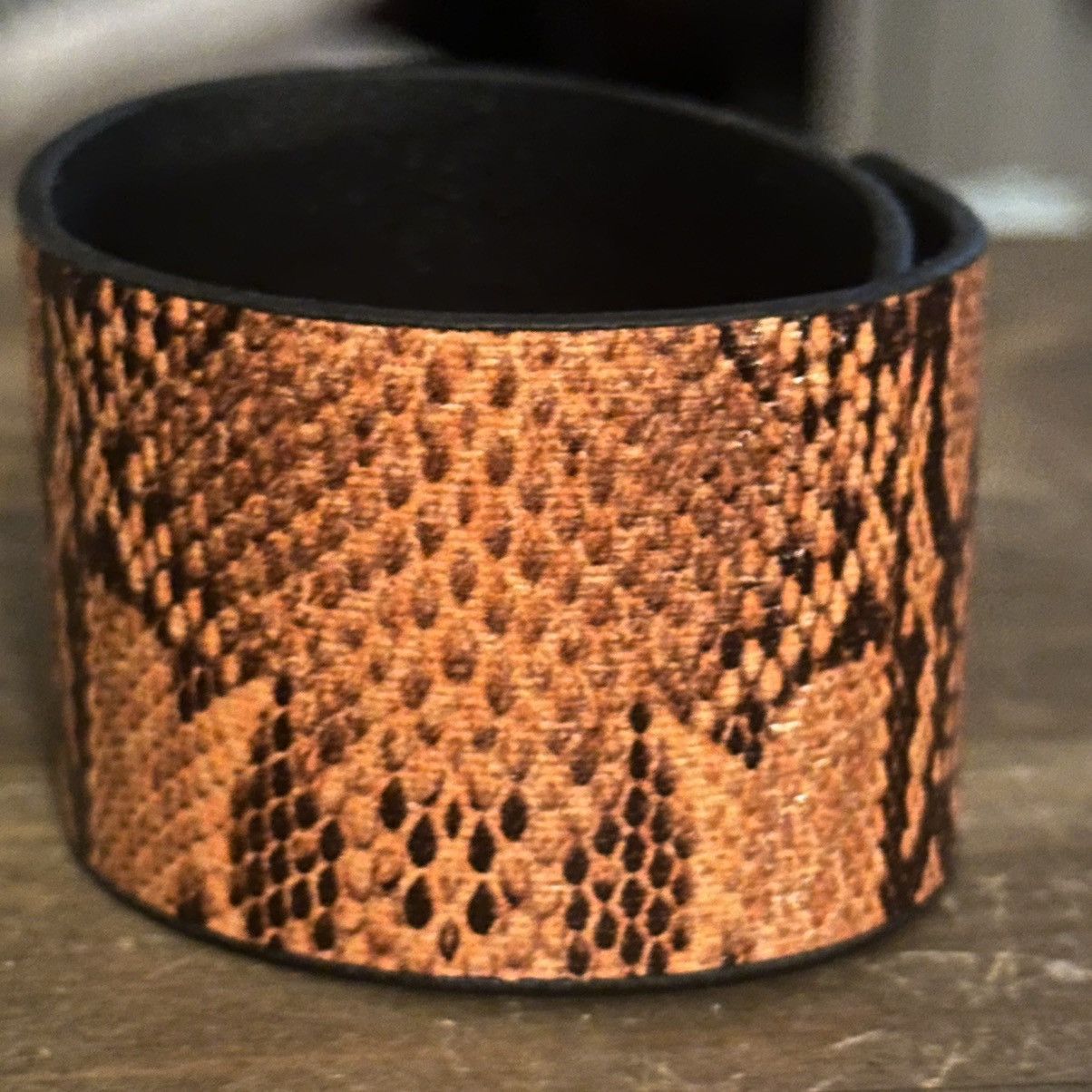 Other Orange snake print leather bracelet Size ONE SIZE - 8 Thumbnail
