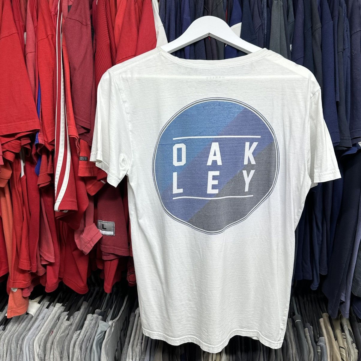 Oakley × Vintage ☠️ OAKLEY 00s Big Central Back Logo Longsleeve