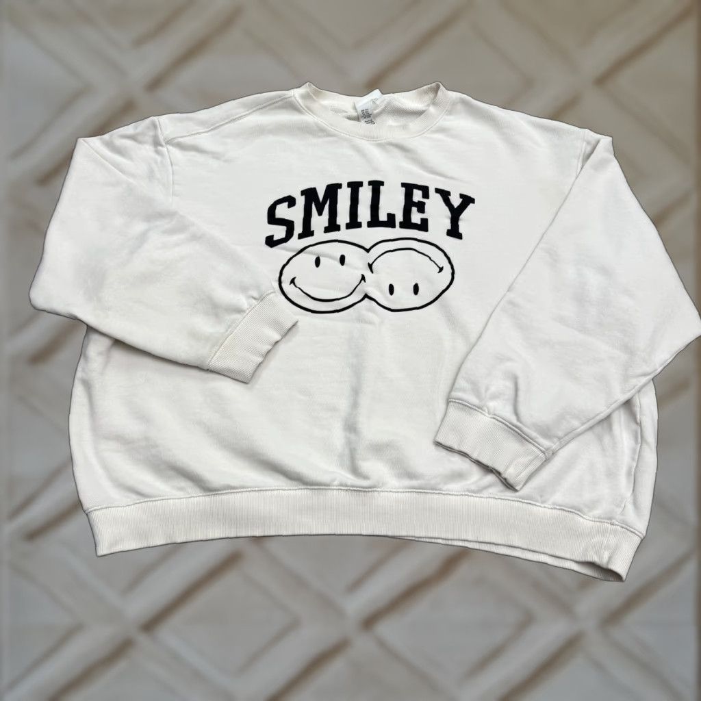 H&M VINTAGE Smiley x H&M Oversized Graphic Pullover Sweatshirt Women’s 2XL White Casual Streetwear Emojis Relaxed Fit Size XXL / US 16-18 / IT 52-54 - 1 Thumbnail