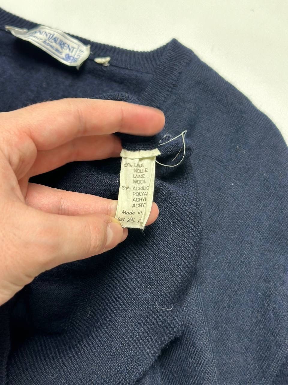 Yves Saint Laurent 1990 era Yves Saint Laurent Wool Oldmoney Luxury Sweater Size M / US 6-8 / IT 42-44 - 7 Thumbnail