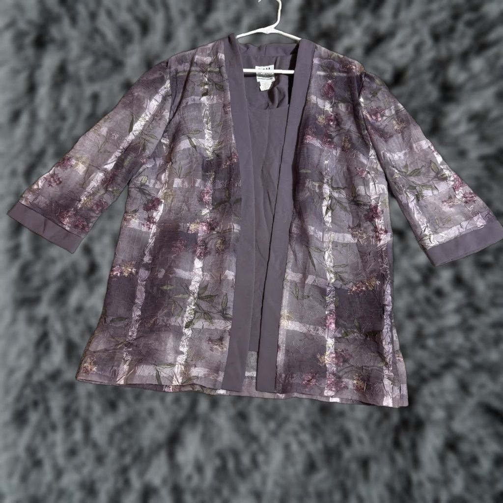 Vintage VINTAGE 90s R&M Richards Top Womens 14WP Floral Evening Wear Romantic Chic Shirt Womens 14WP Purple Floral 3/4 Sleeve Square Neck Pullover Size XL / US 12-14 / IT 48-50 - 1 Thumbnail