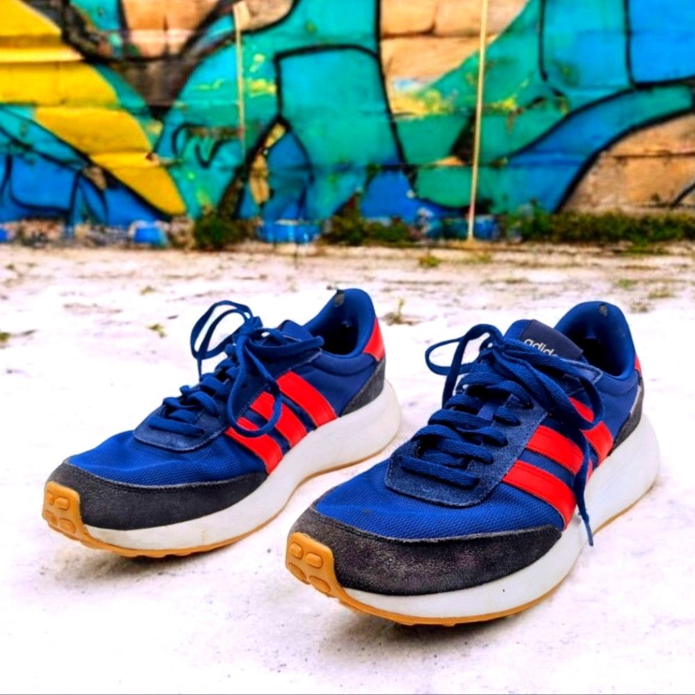 Adidas Adidas Run 70s Sz 9 Blue / Red Sneakers Vintage Athletic St Size US 9 / EU 42 - 1 Thumbnail