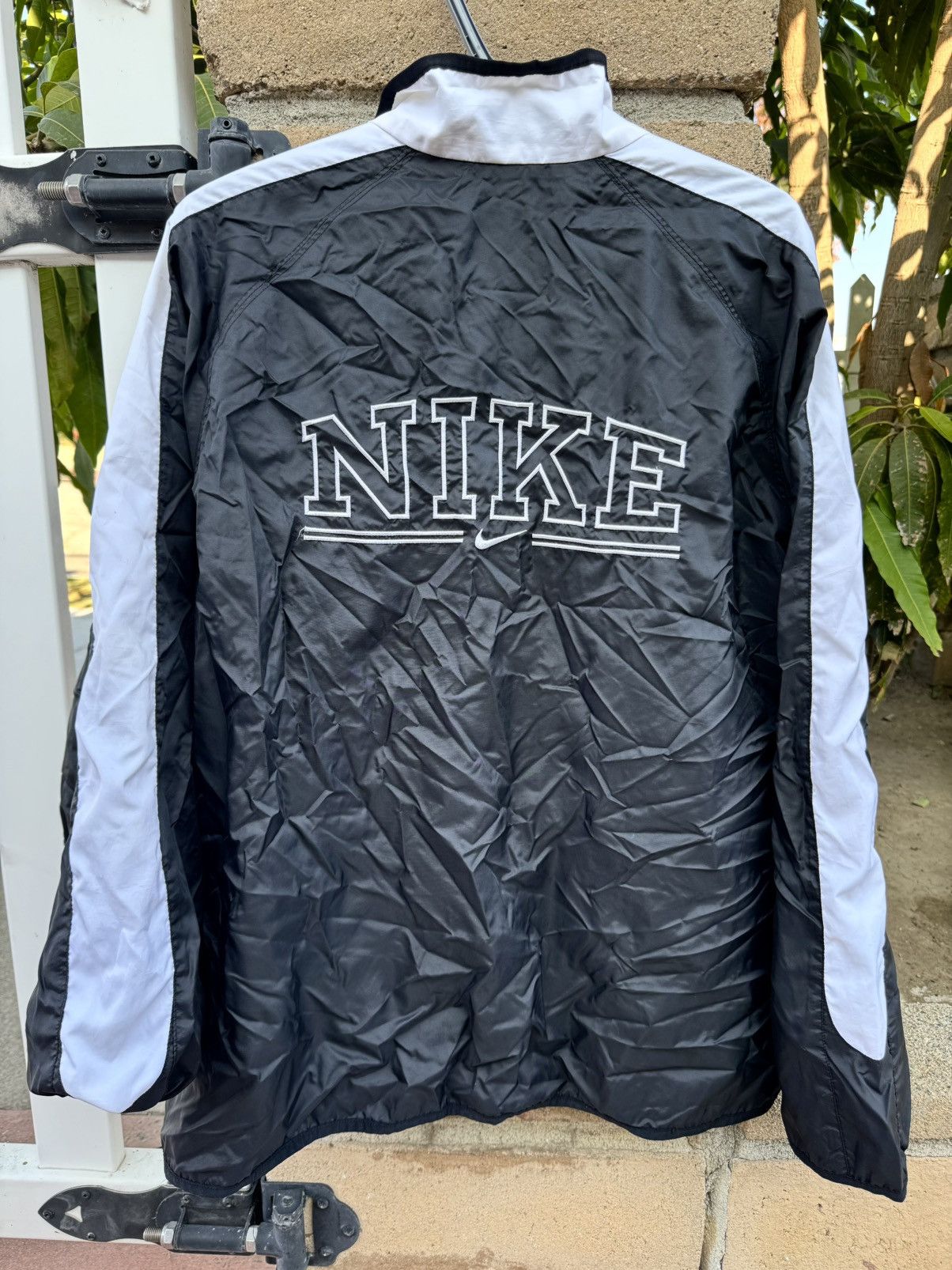Nike × Vintage Vintage Nike Spellout Essential Windbreaker Jacket Size US L / EU 52-54 / 3 - 1 Thumbnail