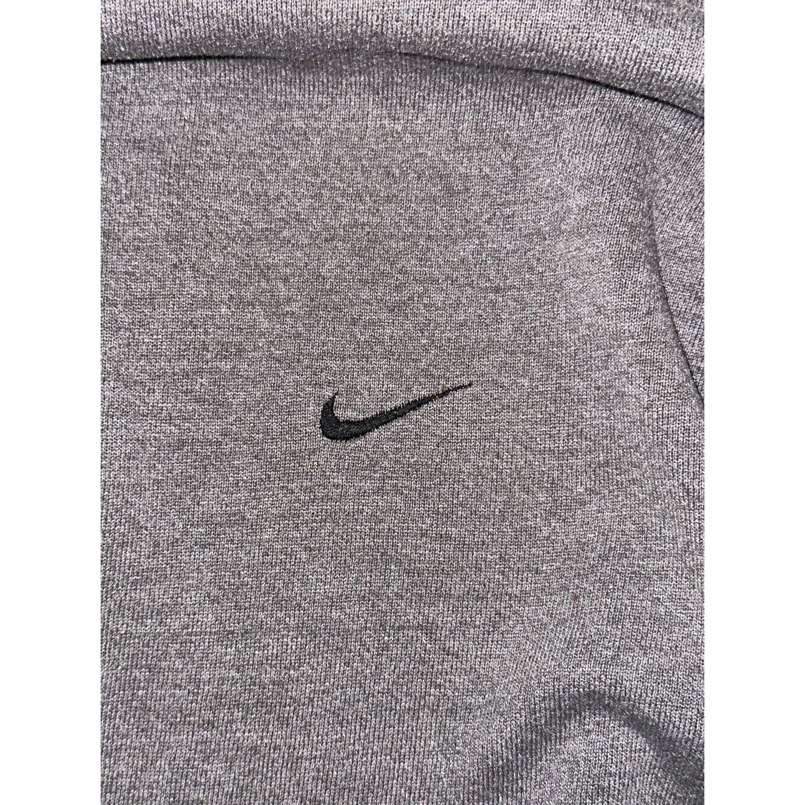 Nike Nike Gray Mini Swoosh Crewneck Sweatshirt 👕✨ Size L Size US L / EU 52-54 / 3 - 4 Thumbnail