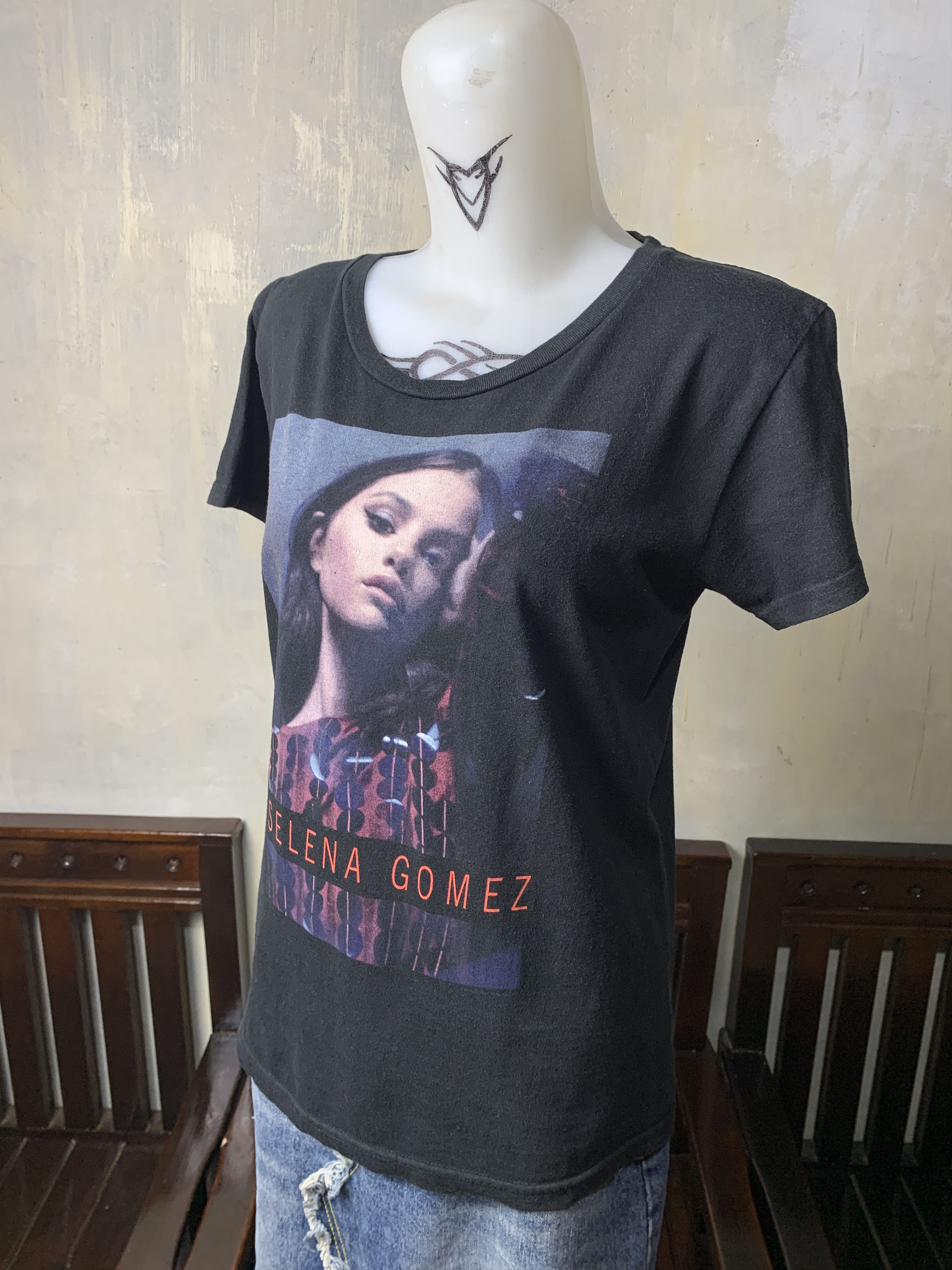 Band Tees 2016 Selena Gomez Black Tour Tee (M) Size M / US 6-8 / IT 42-44 - 2 Thumbnail
