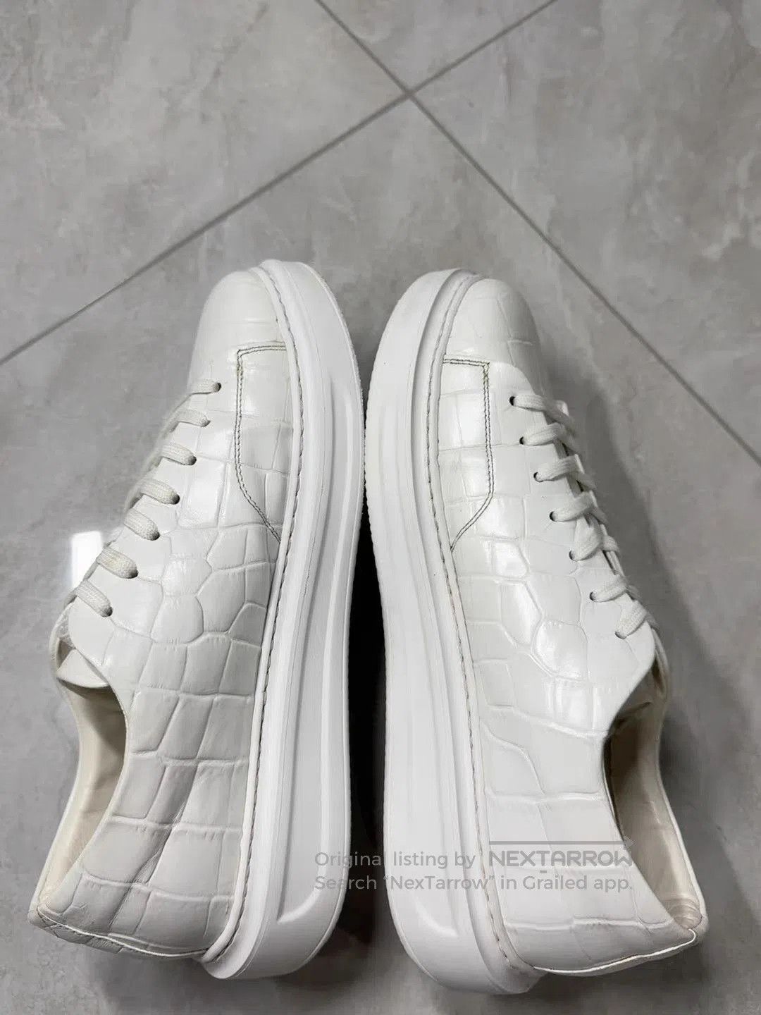 Louis Vuitton White Low-Top Sneakers Size 7. Size US 7 / EU 40 - 5 Thumbnail