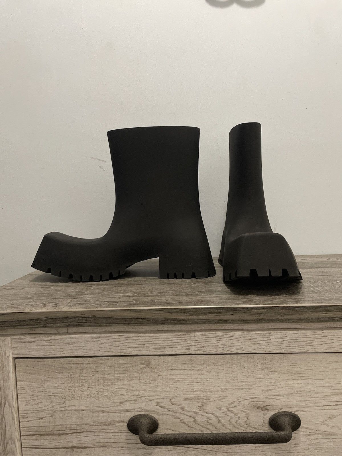 Balenciaga trooper boots