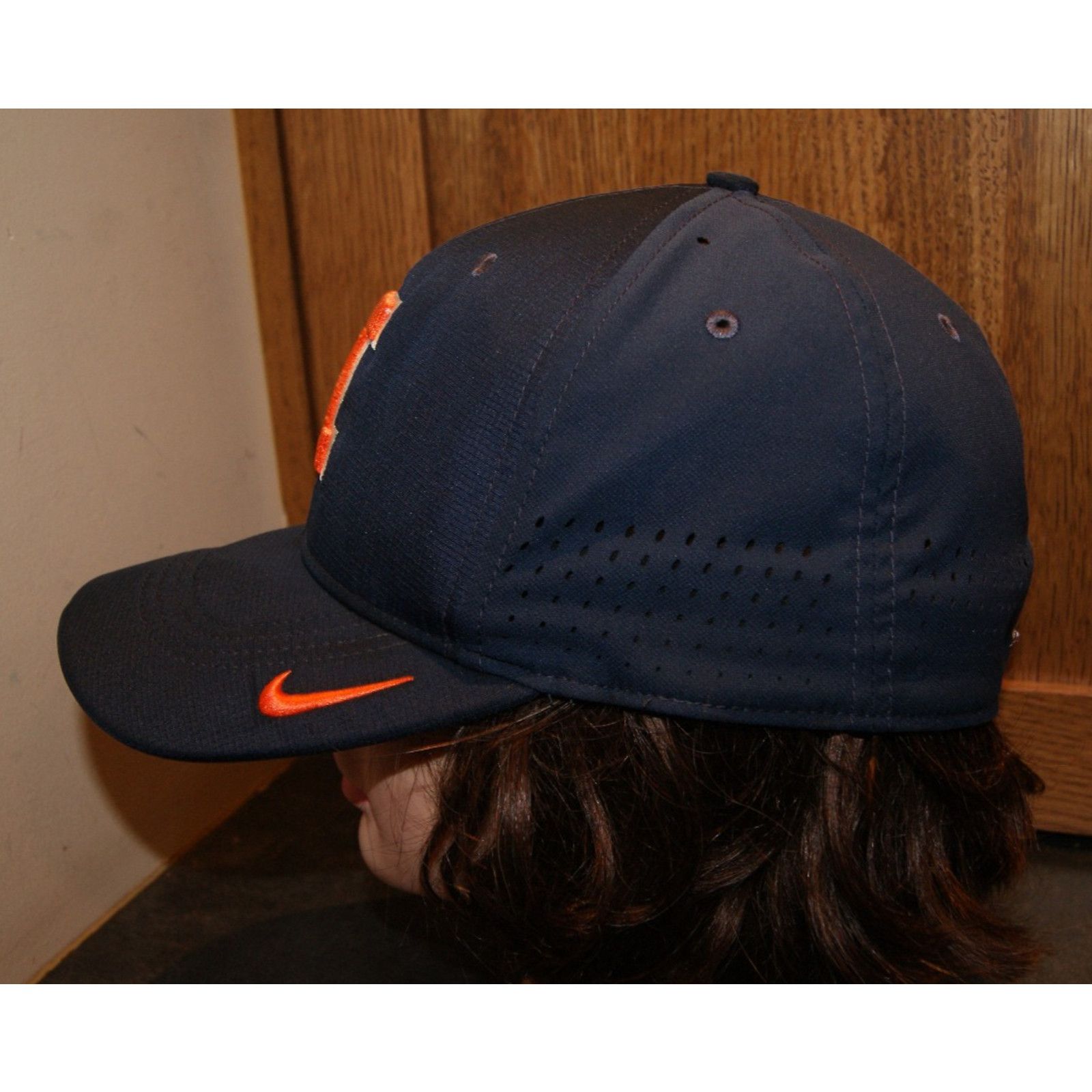Nike Illinois Fighting Illini Hat Cap Mens NCAA Nike Dri Fit Size ONE SIZE - 4 Thumbnail