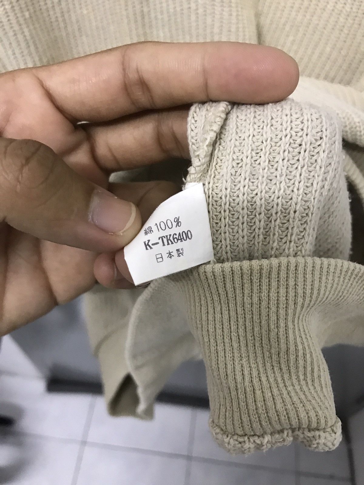 Other Vtg 90s Bitch Skateboards crewneck Size US L / EU 52-54 / 3 - 6 Thumbnail