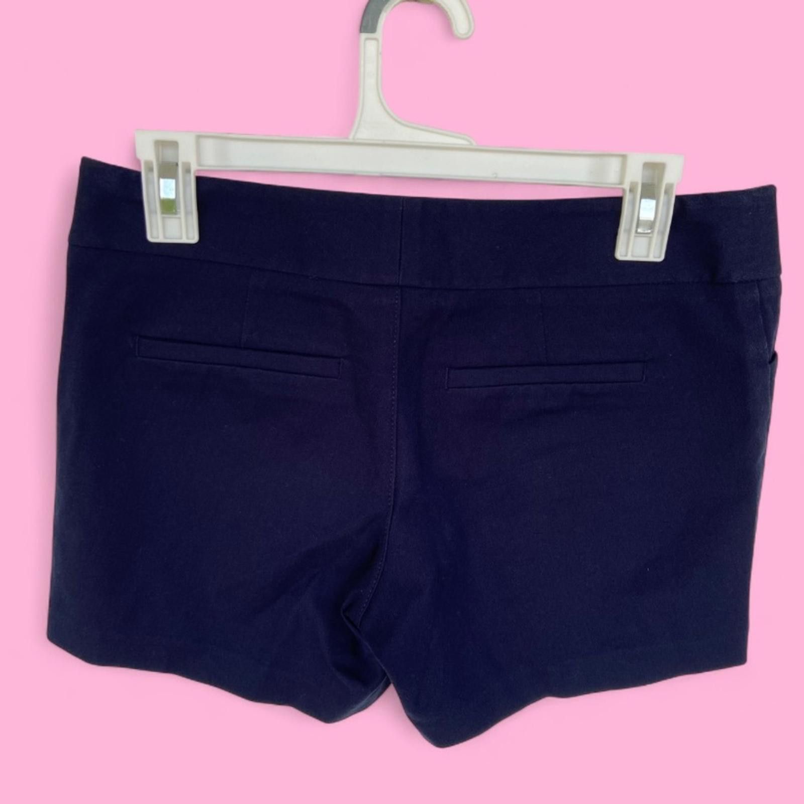 Designer Lilly Pulitzer Deep Blue Joette Stretch Womens Shorts Size 2 Size 26" / US 2 / IT 38 - 2 Thumbnail