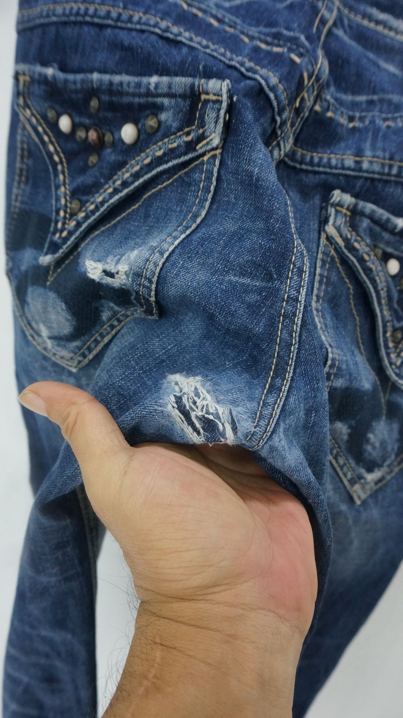 Japanese Brand Red Pepper Japan Co Reworked Embroidered Beads Pocket Jeans Size US 29 - 6 Thumbnail