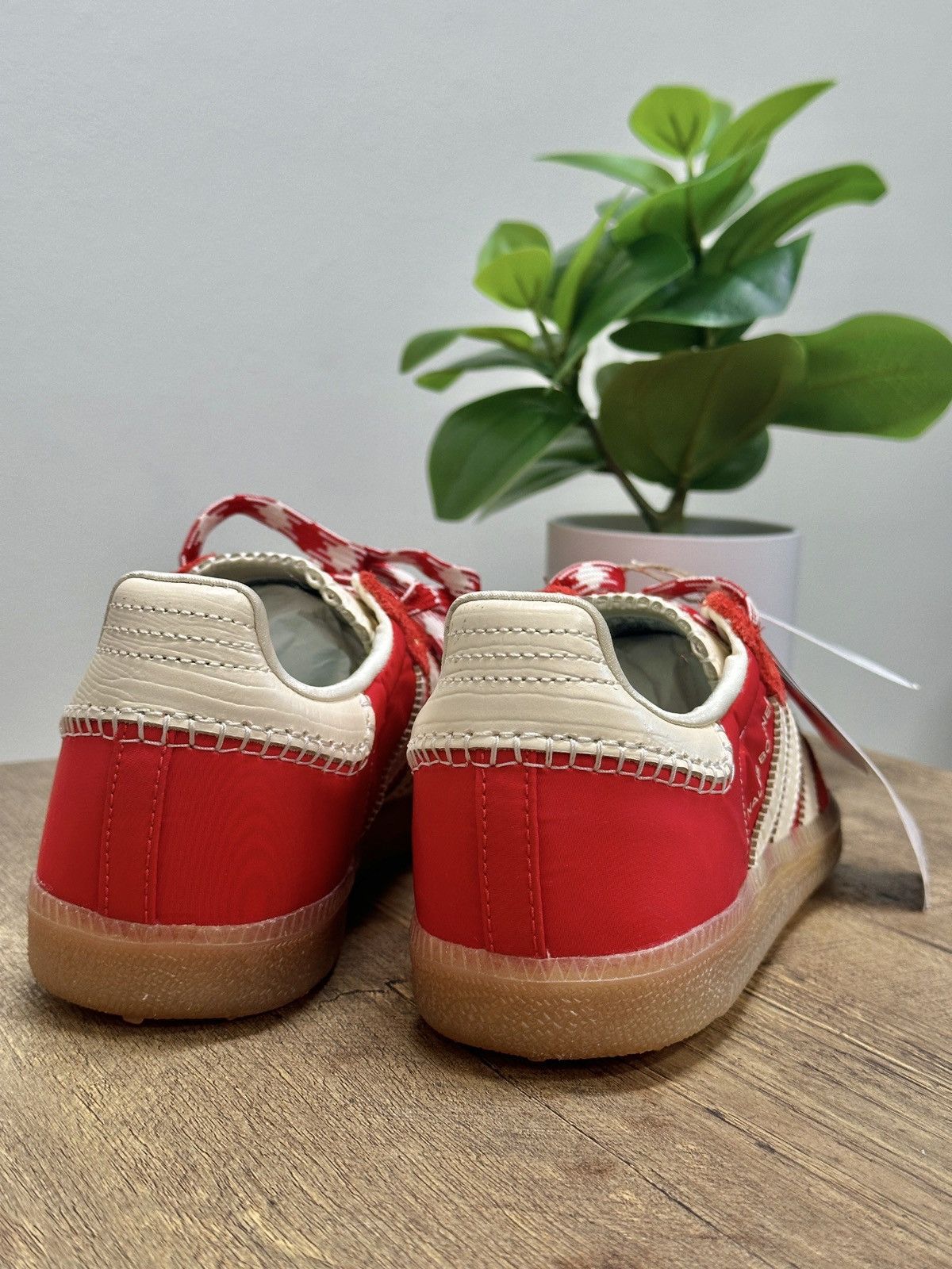 adidas gazelle silver green womens Adidas x Wales Bonner Unisex Samba Ecru / Scarlet Low Top Sneakers