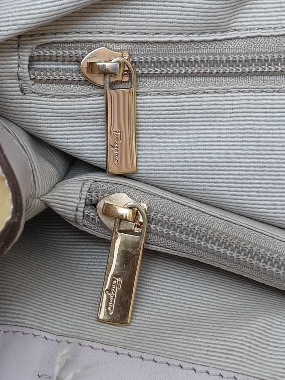 Salvatore Ferragamo Salvatore Ferragamo Handbag Size ONE SIZE - 16 Thumbnail