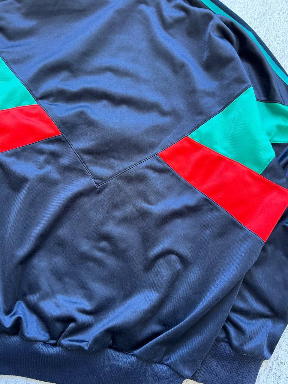 Adidas × Vintage Vintage Adidas Track Jacket Very Rare Retro Size US M / EU 48-50 / 2 - 6 Thumbnail