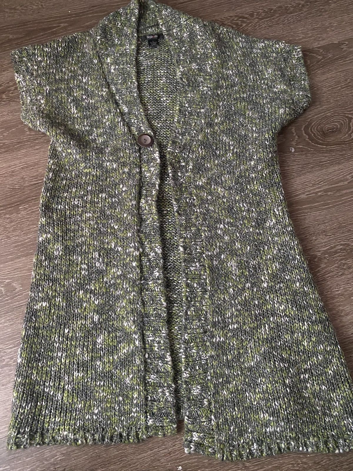 Vintage style & co (Size: L) Size L / US 10 / IT 46 - 1 Thumbnail