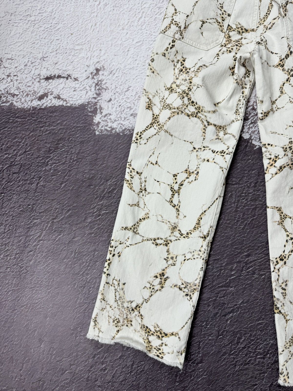 Other Marc Cain Jeans mit Allover-Animal-Print in offwhite Size 27" / US 4 / IT 40 - 14 Thumbnail