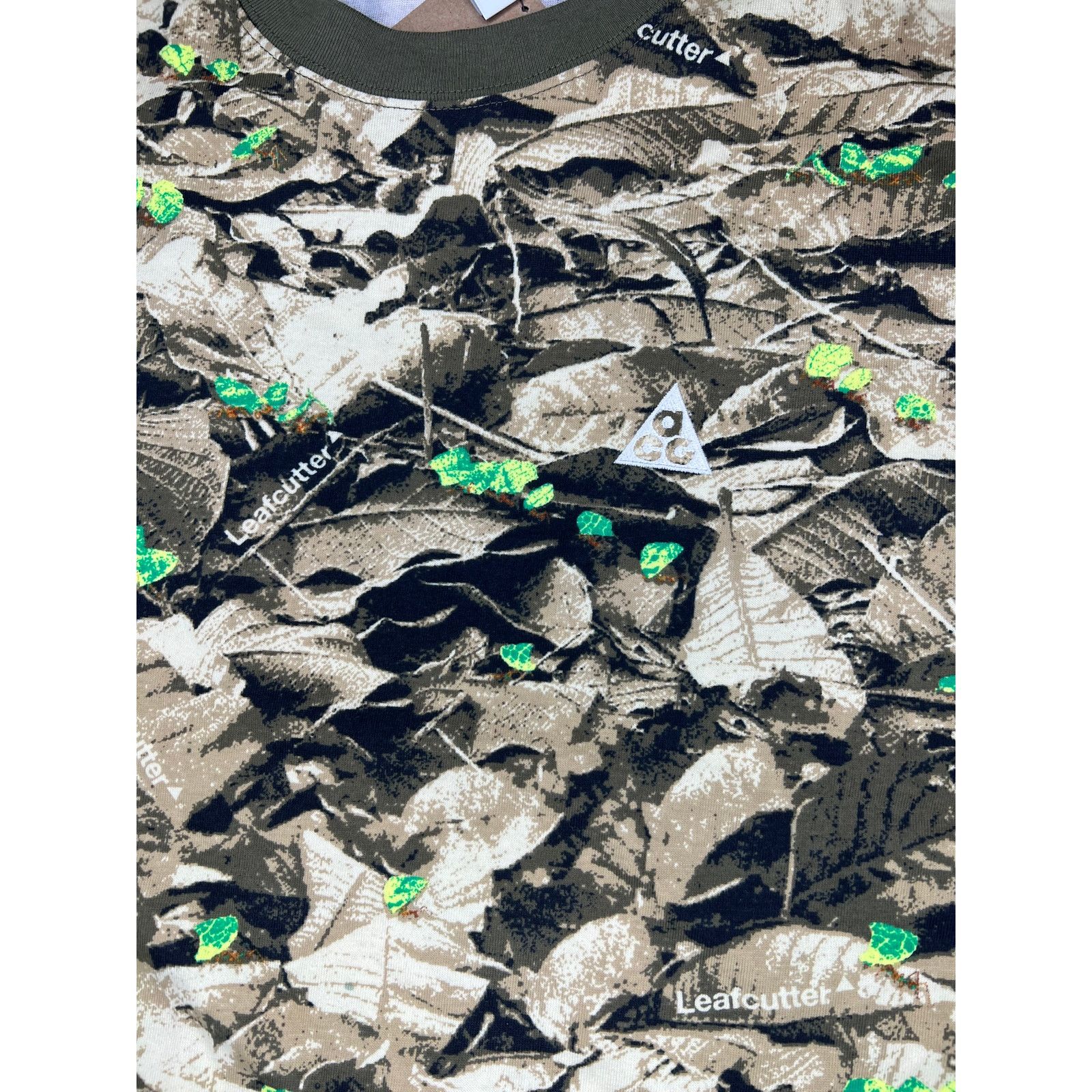 Nike Nike ACG Dri-Fit Camo Green Loose Fit Shirt Size US M / EU 48-50 / 2 - 3 Thumbnail