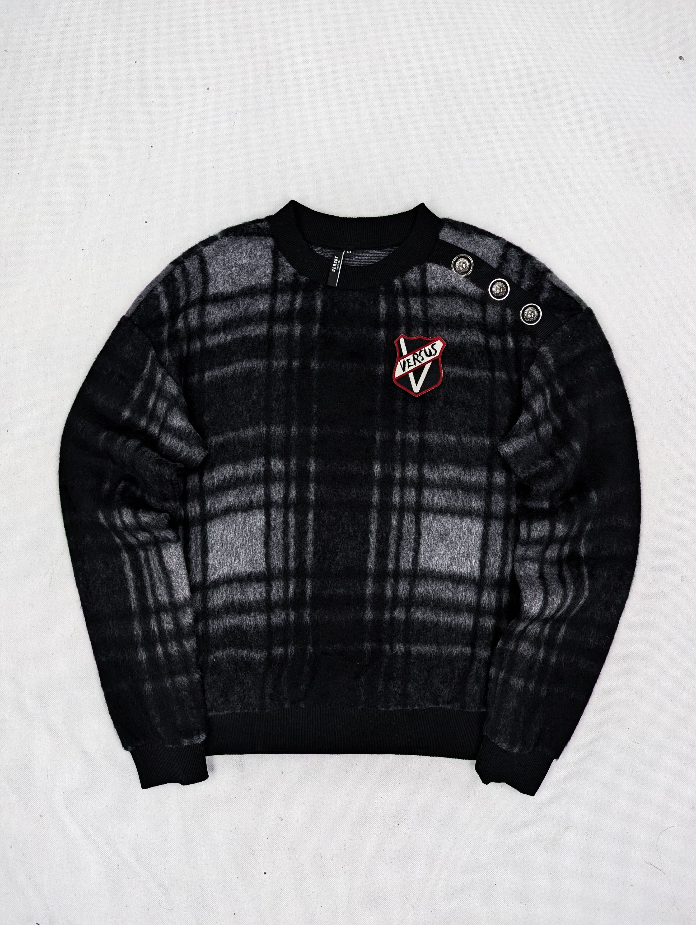 Versus Versace Versus Versace black lion head sweatshirt M Size US M / EU 48-50 / 2 - 1 Thumbnail