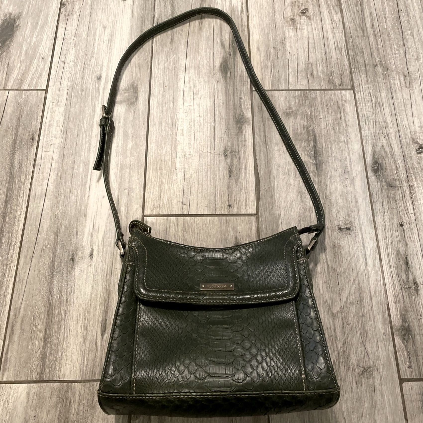 Liz Claiborne VINTAGE Liz Claiborne Satchel/Top Handle Bag Green Faux Leather Croc Embossed Small Womens Purse Size ONE SIZE - 2 Thumbnail