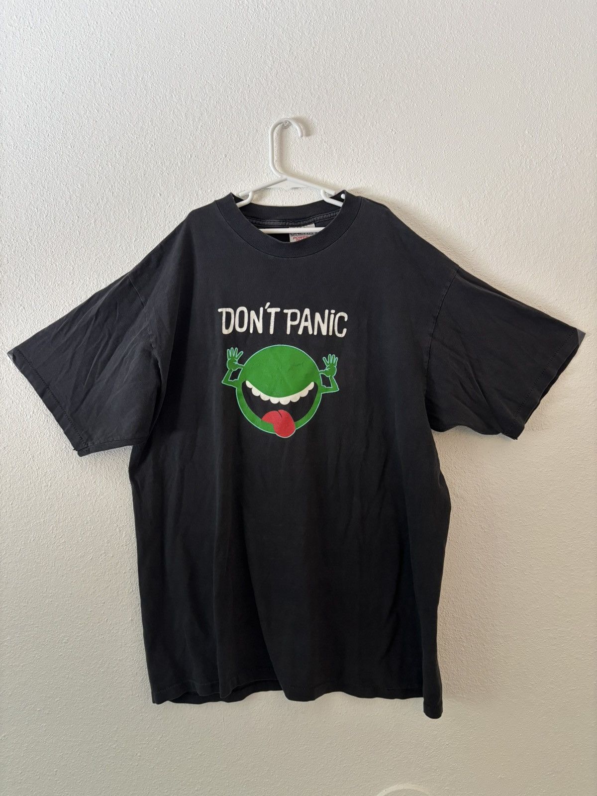 Vintage Oneita Vintage Hitchhiker’s Guide to the Galaxy T-Shirt Size US XL / EU 56 / 4 - 1 Thumbnail
