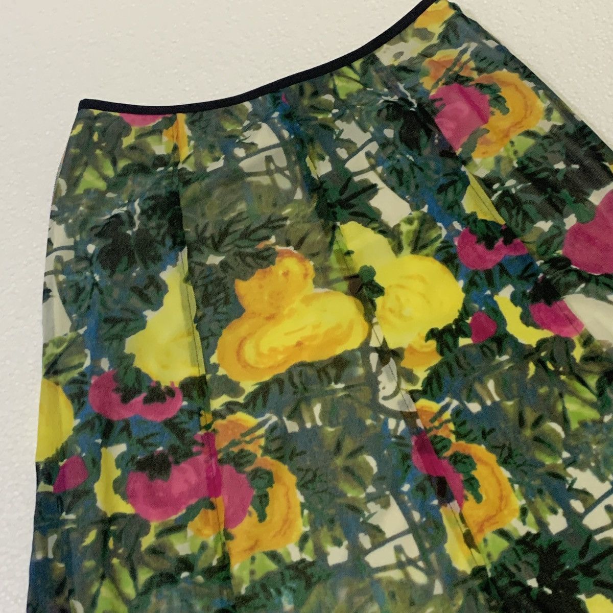 Vivienne Tam Vivienne Tam Mesh Floral Skirt 💐 Size 26" / US 2 / IT 38 - 3 Thumbnail