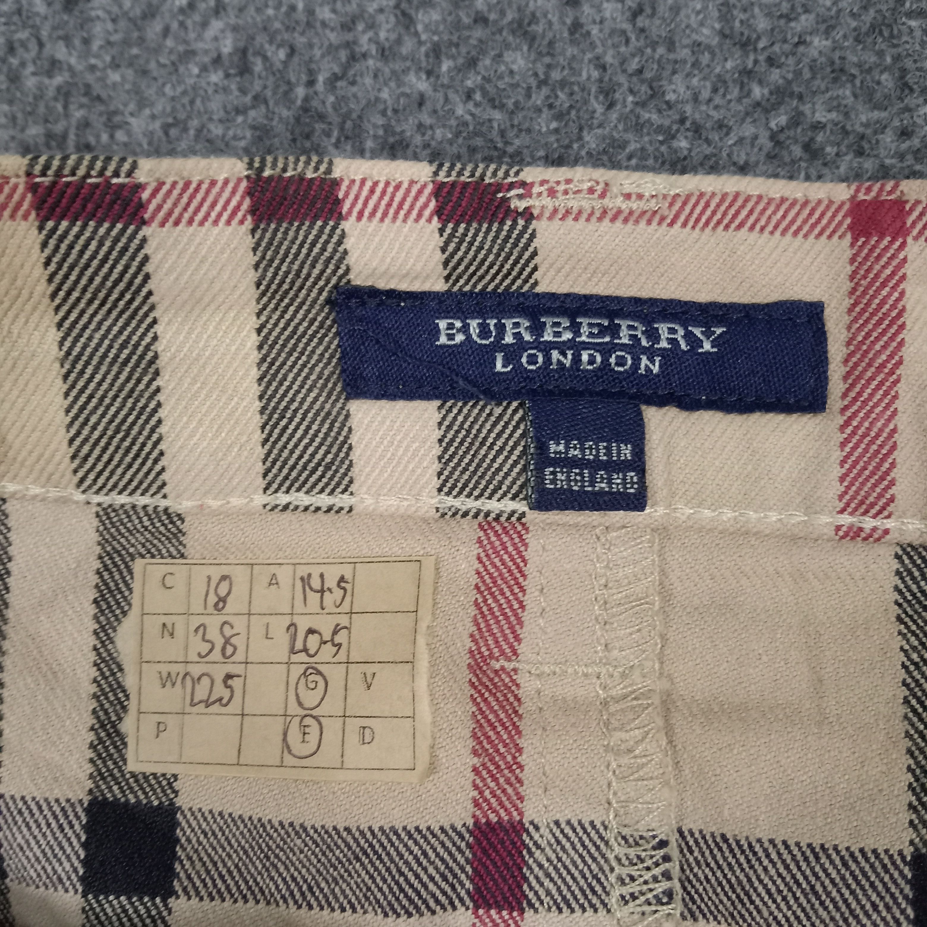 Burberry × Vintage Burberry London Nova Check Mini Skirts Size 29" - 6 Thumbnail