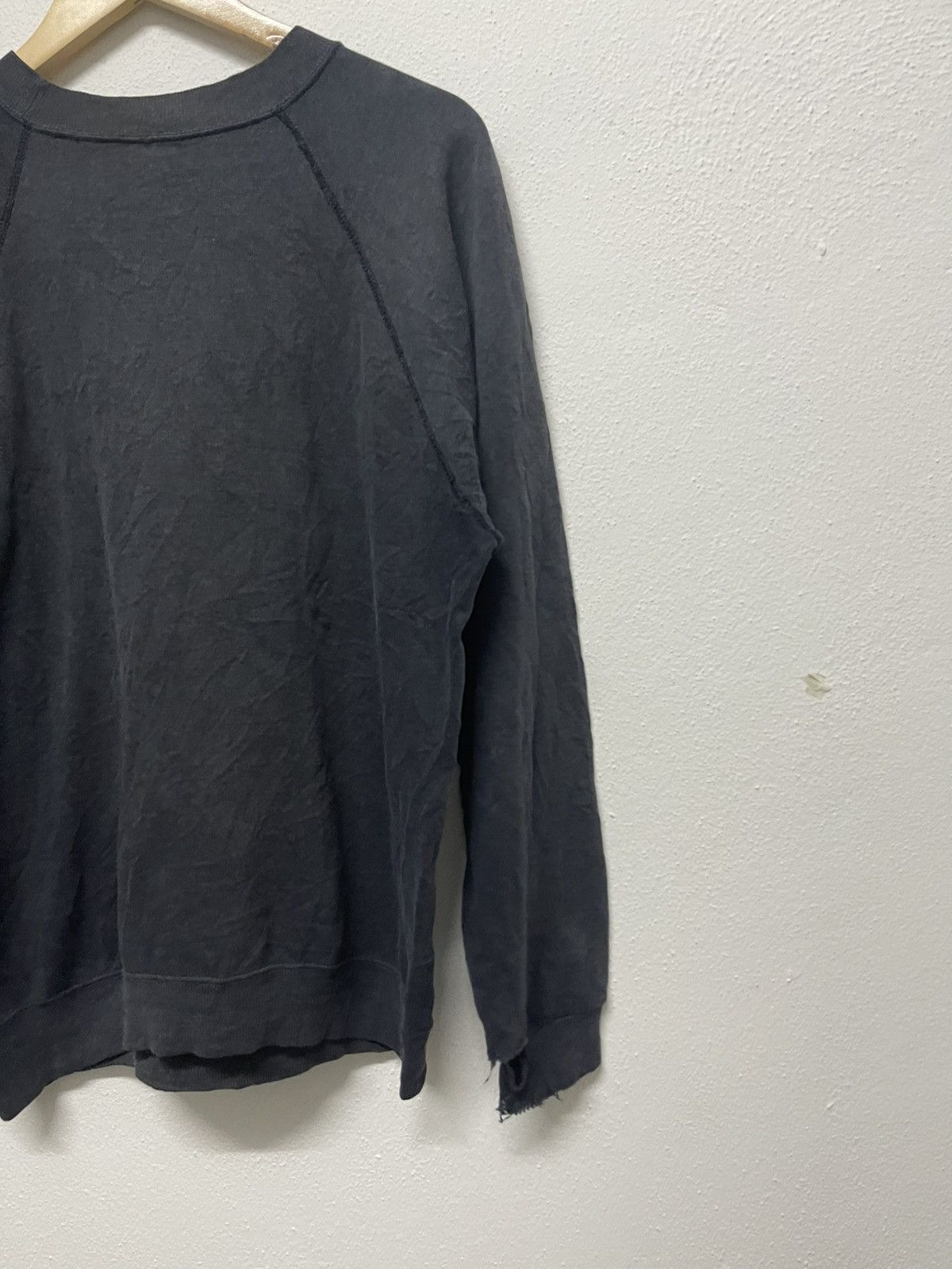 Champion × Vintage 80s -90s CHAMPION DISTRESSED SWEATSHIRT HANES TAG Size US L / EU 52-54 / 3 - 10 Thumbnail