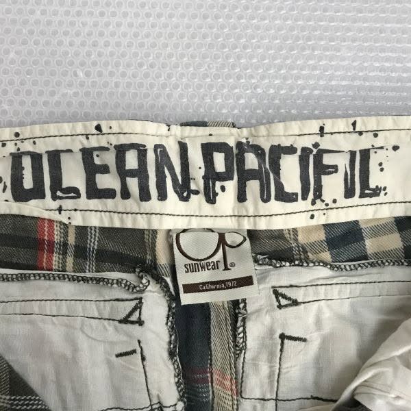 Ocean Pacific Ocean Pacific OP flannel cargo plaid cargo shorts Size US 31 - 6 Thumbnail