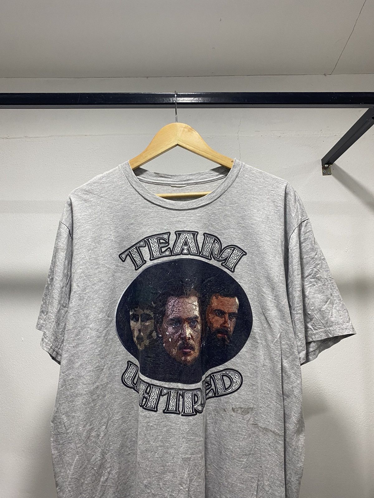Rap Tees × Vintage Rare☠️ Uhtred The Last Kingdom Tshirt Size US L / EU 52-54 / 3 - 2 Thumbnail