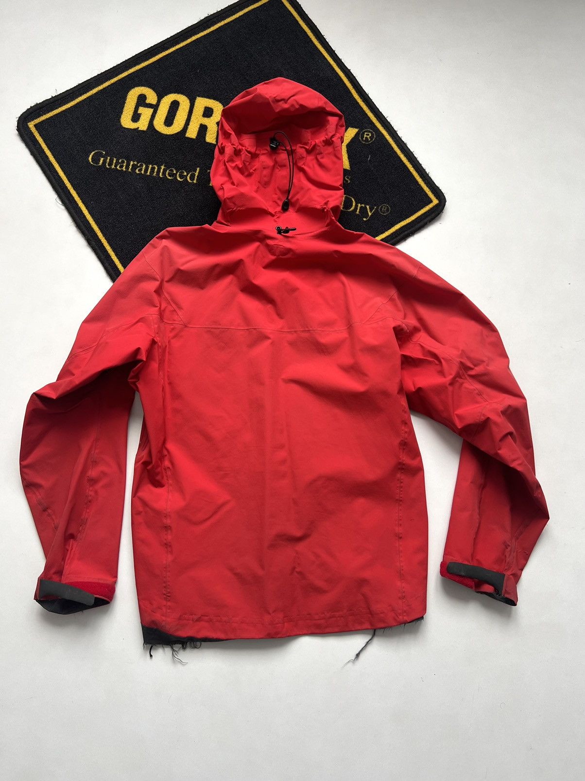 Arc'teryx Vintage Arcteryx Aplha LT Gore-Tex Pro Shell Red Jacket Size US S / EU 44-46 / 1 - 20 Thumbnail
