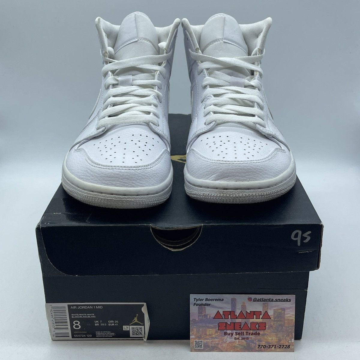 Jordan Brand Air Jordan 1 mid triple white Size US 8 / EU 41 - 2 Thumbnail