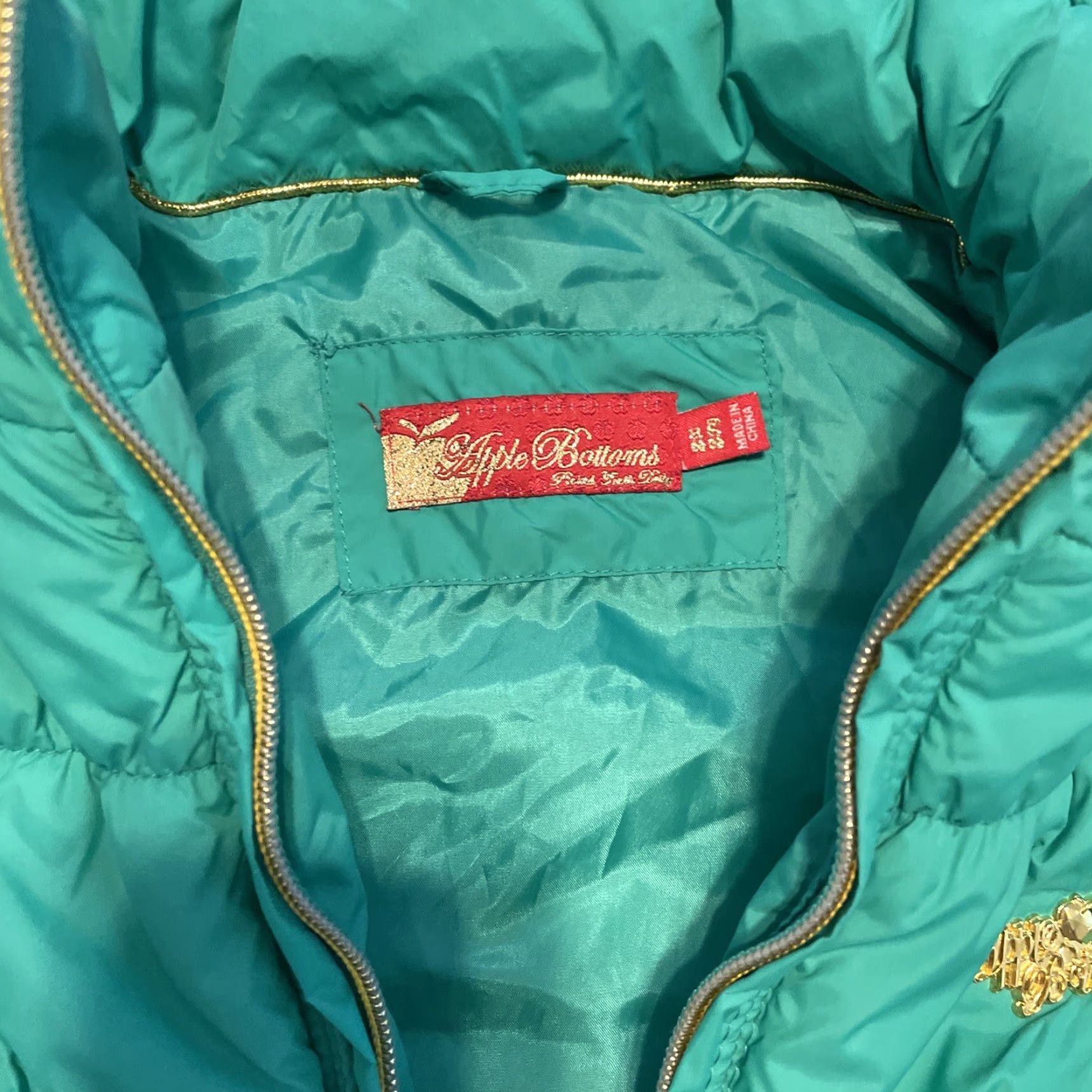 Vintage VINTAGE Apple Bottoms Puffer Vest Green Gold Studded 2XL Women Short Sleeveless Zip Up Y2K Hooded Puffer Jacket Size 40" / US 18 - 4 Thumbnail
