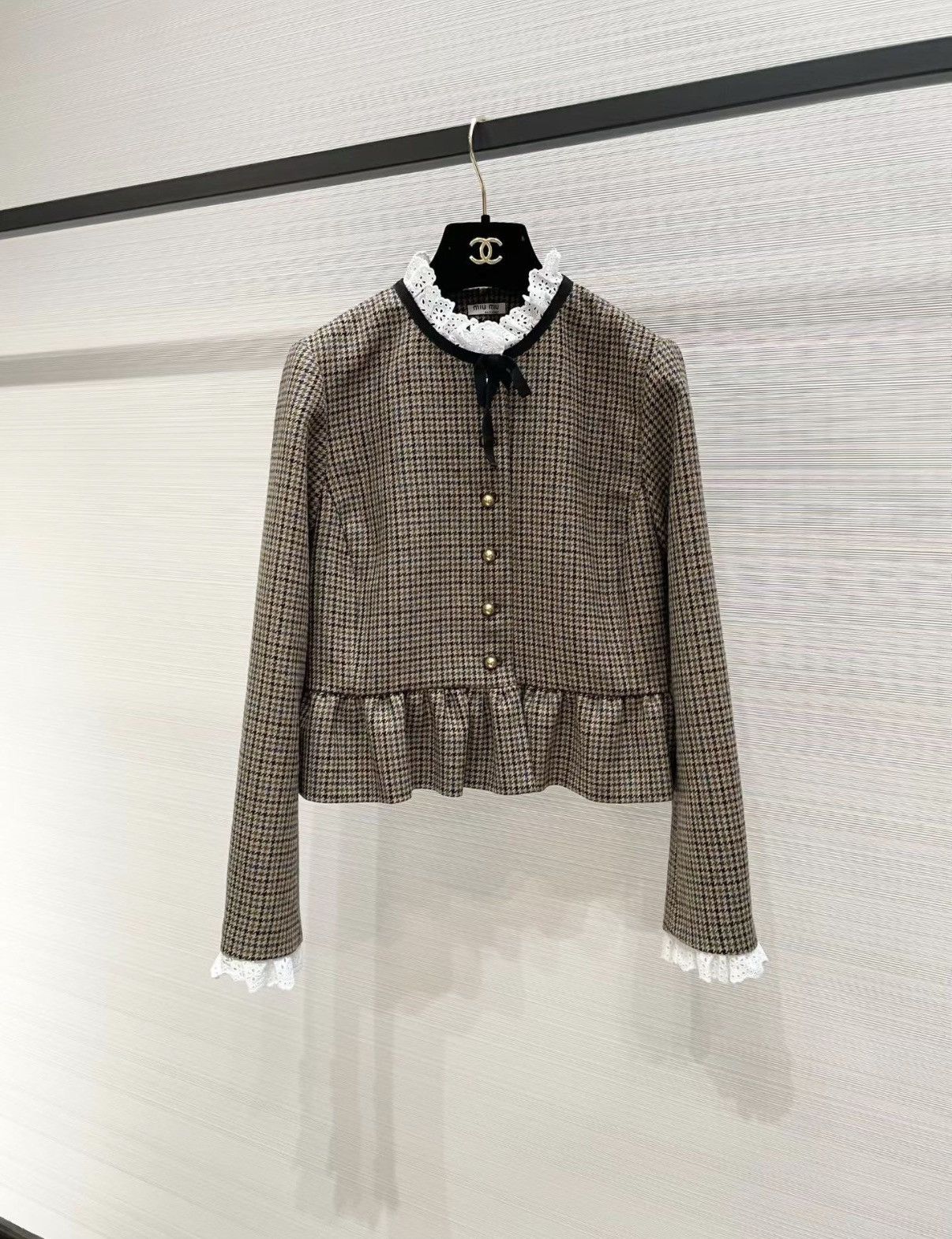 Miu Miu Miu Miu Classic Plaid Puff Sleeve Lace Trim Top J33 Size S / US 4 / IT 40 - 1 Thumbnail