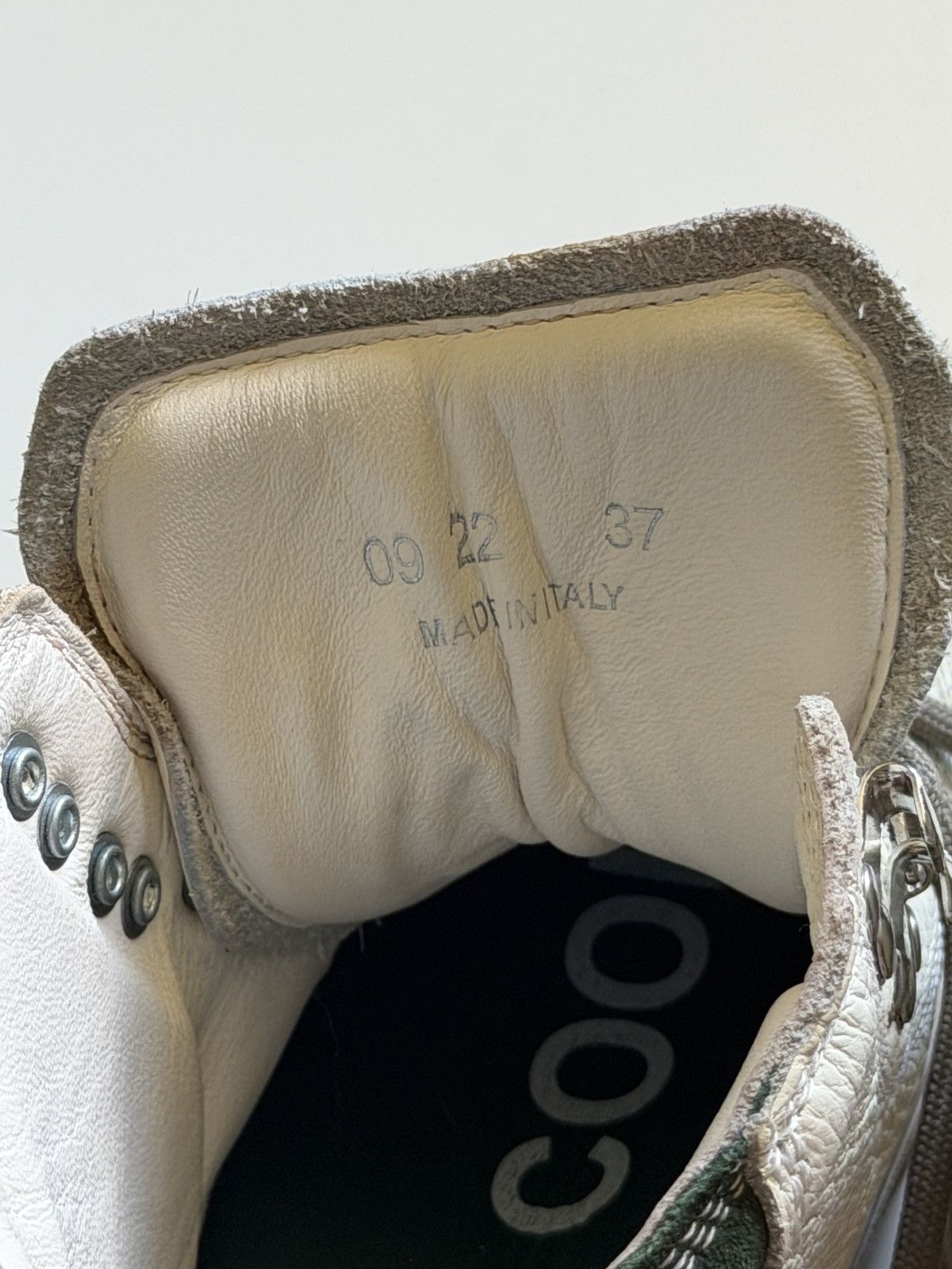 Reese Cooper Reese Cooper Wilson Hiking Boots White Leather 6.5 Size US 7 / IT 37 - 9 Thumbnail
