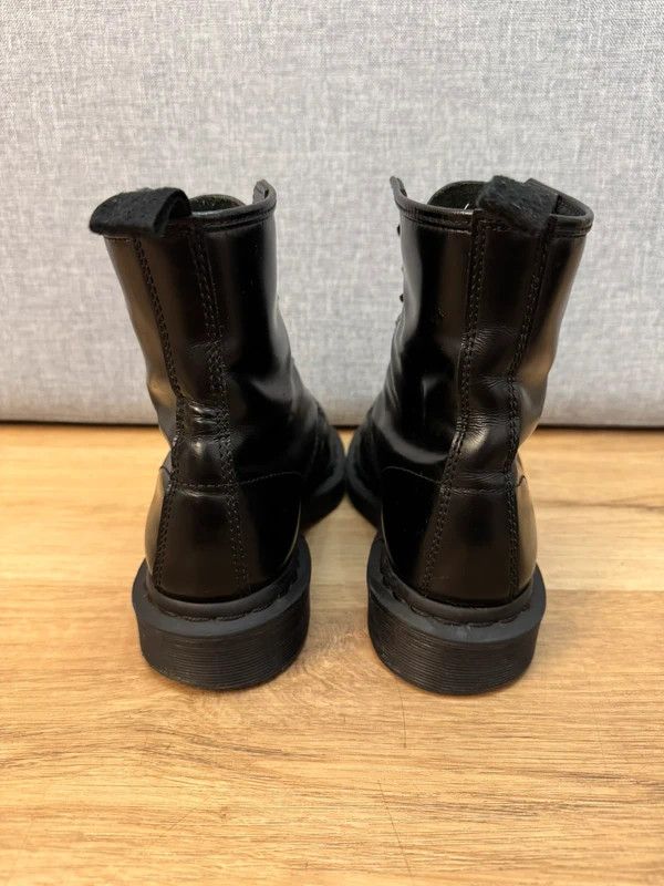 Dr. Martens Dr. Martens 1460 Smooth Mono Black Boots Leather 38 Size US 8 / IT 38 - 8 Thumbnail