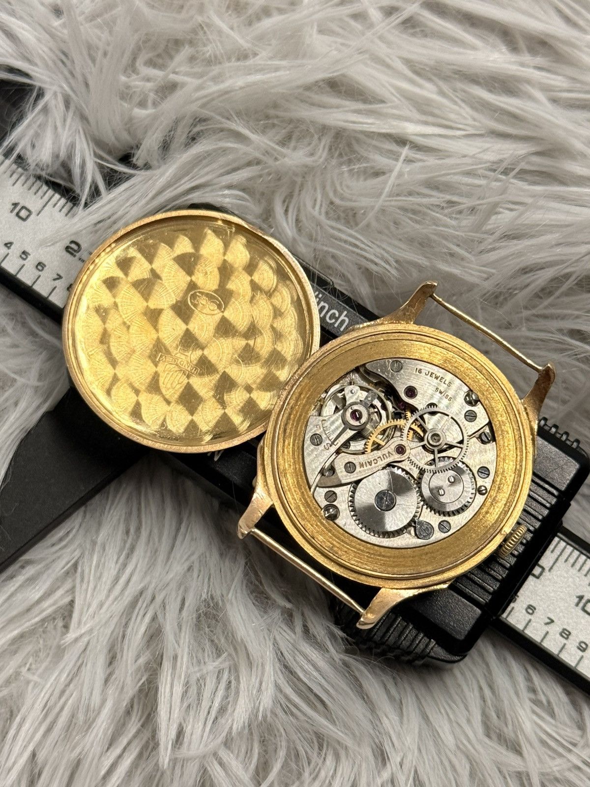 Vintage Rare Vintage 1970’s VULCAIN Military Manual Watch 9CT. Gold Size ONE SIZE - 15 Thumbnail